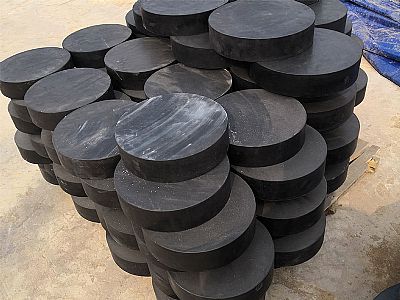 陆河县板式橡胶支座由若干层橡胶片与薄钢板经加压硫化
